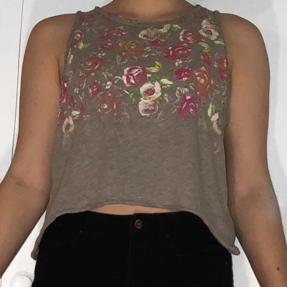 dELiA*s vintage rose cropped tank